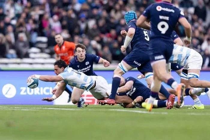 LOS PUMAS DEBUTAN CON DERROTA ANTE ESCOCIA