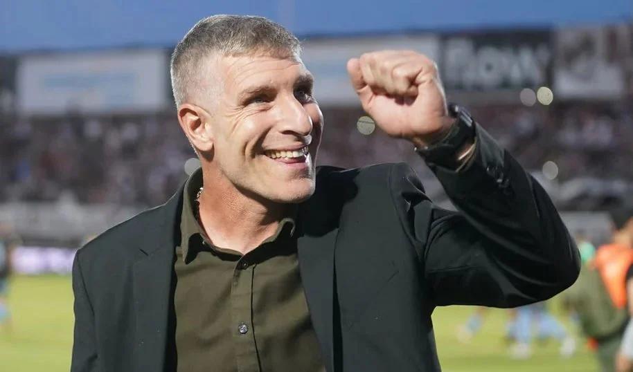 PLATENSE EN LA BUSQUEDA DE SU NUEVO DT