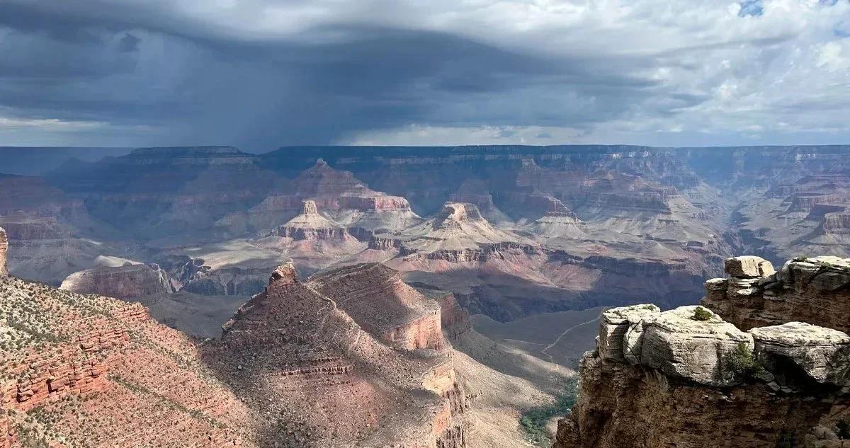 Estados Unidos: inundación repentina podría dejar más de 20 desaparecidos en el