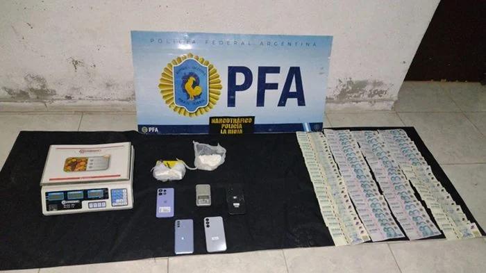 Desarticulan punto de venta de drogas en la capital riojana