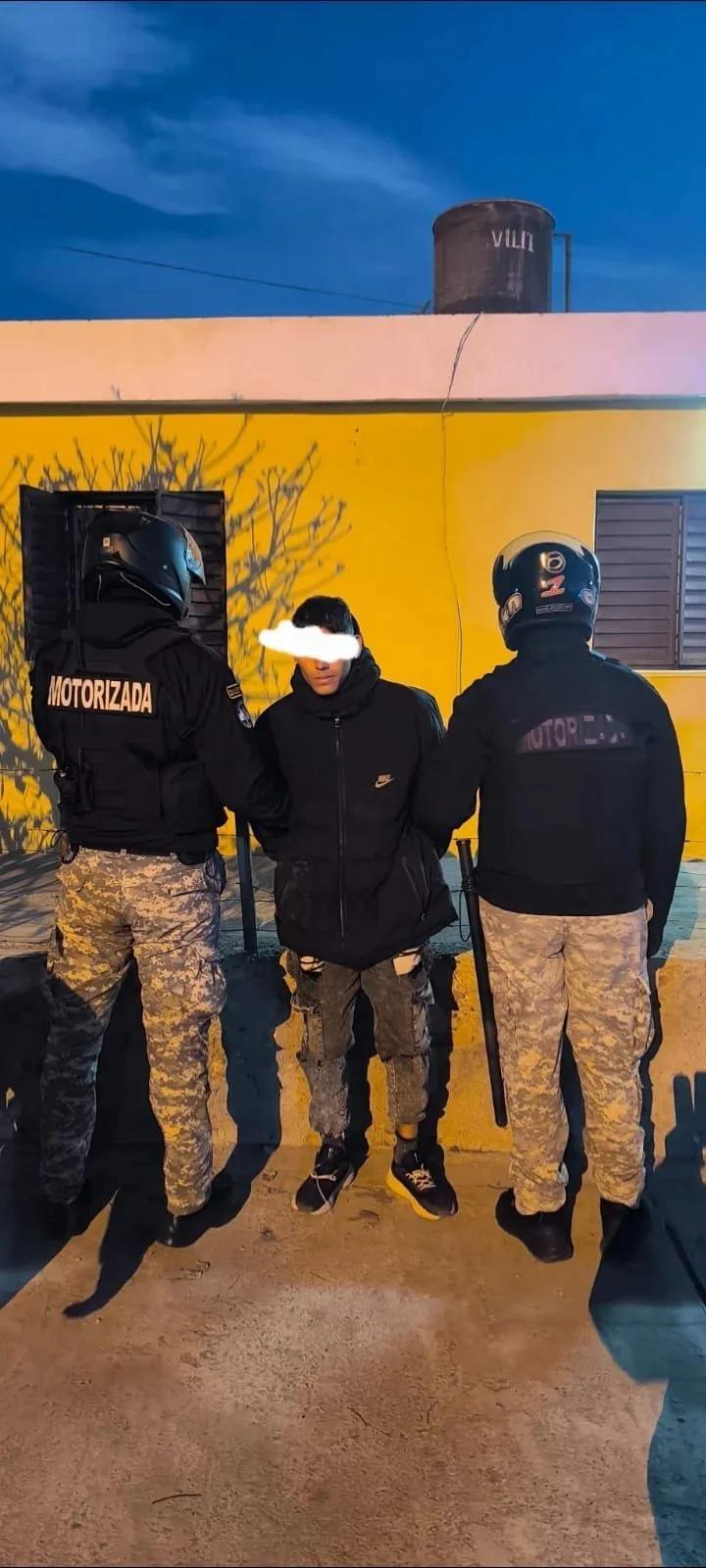 Detienen a un joven tras robar un estéreo de un vehículo en 147 Viviendas