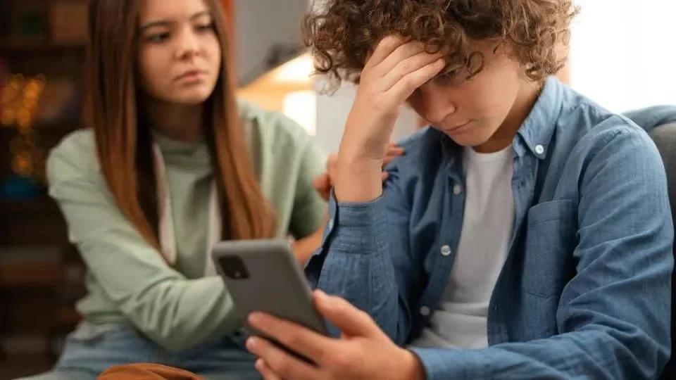 Alerta por grooming y ciberacoso: el 40% de los adolescentes riojanos sufrió hos