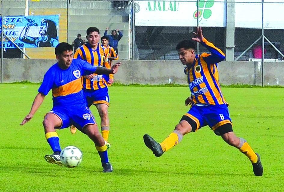 Rioja se impuso con coraje y nueve hombres ante Defensores de la Boca