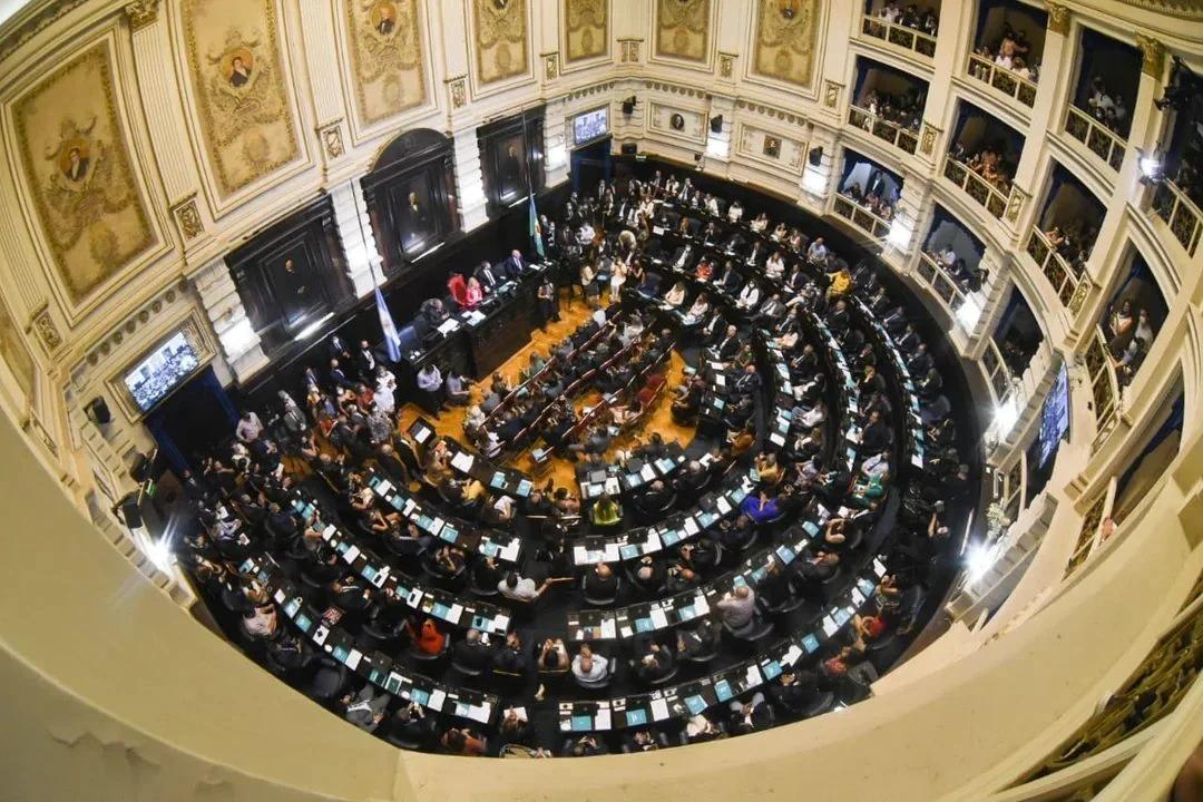 Dura pulseada en la Legislatura bonaerense por las empresas públicas