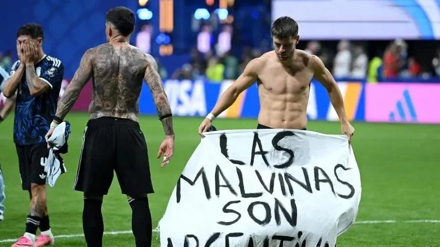 Tapia defiende a la Selección y denuncia campaña en contra