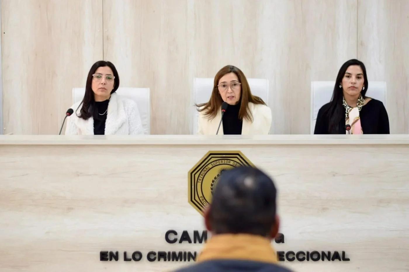 Condenaron a 17 años de prisión a un hombre por abusar de su hijastra