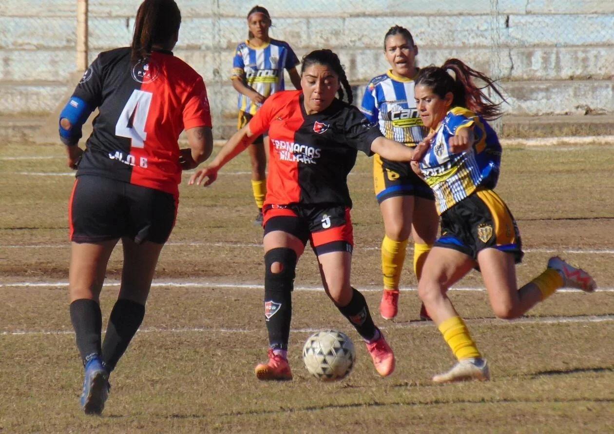 DEFENSORES Y SAN BUENAVENTURA BRILLAN EN CLÁSICOS