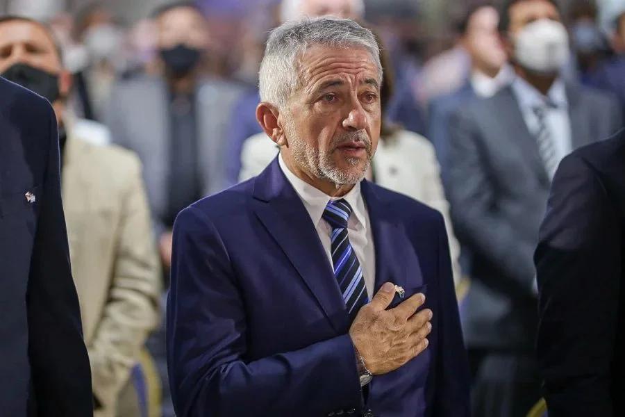 MOLINA AGRADECE APOYO A QUINTELA Y DEFENDE LA SOBERANÍA NACIONAL