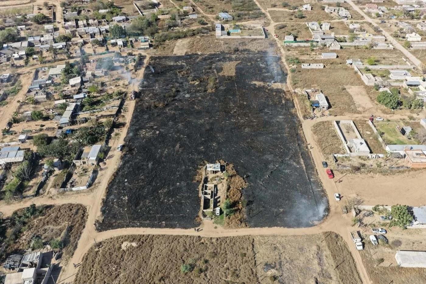 Incendio consumió dos hectáreas en el barrio Padre Inri Praolini