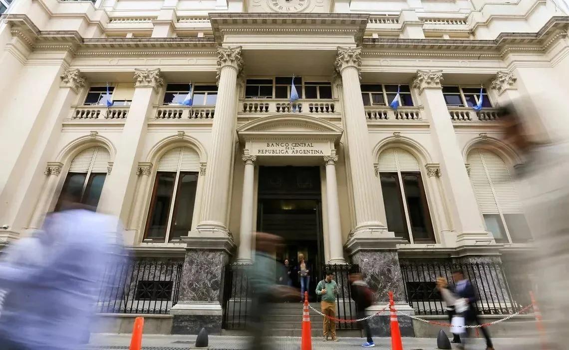 Entra en vigencia una nueva medida para contener la morosidad en préstamos