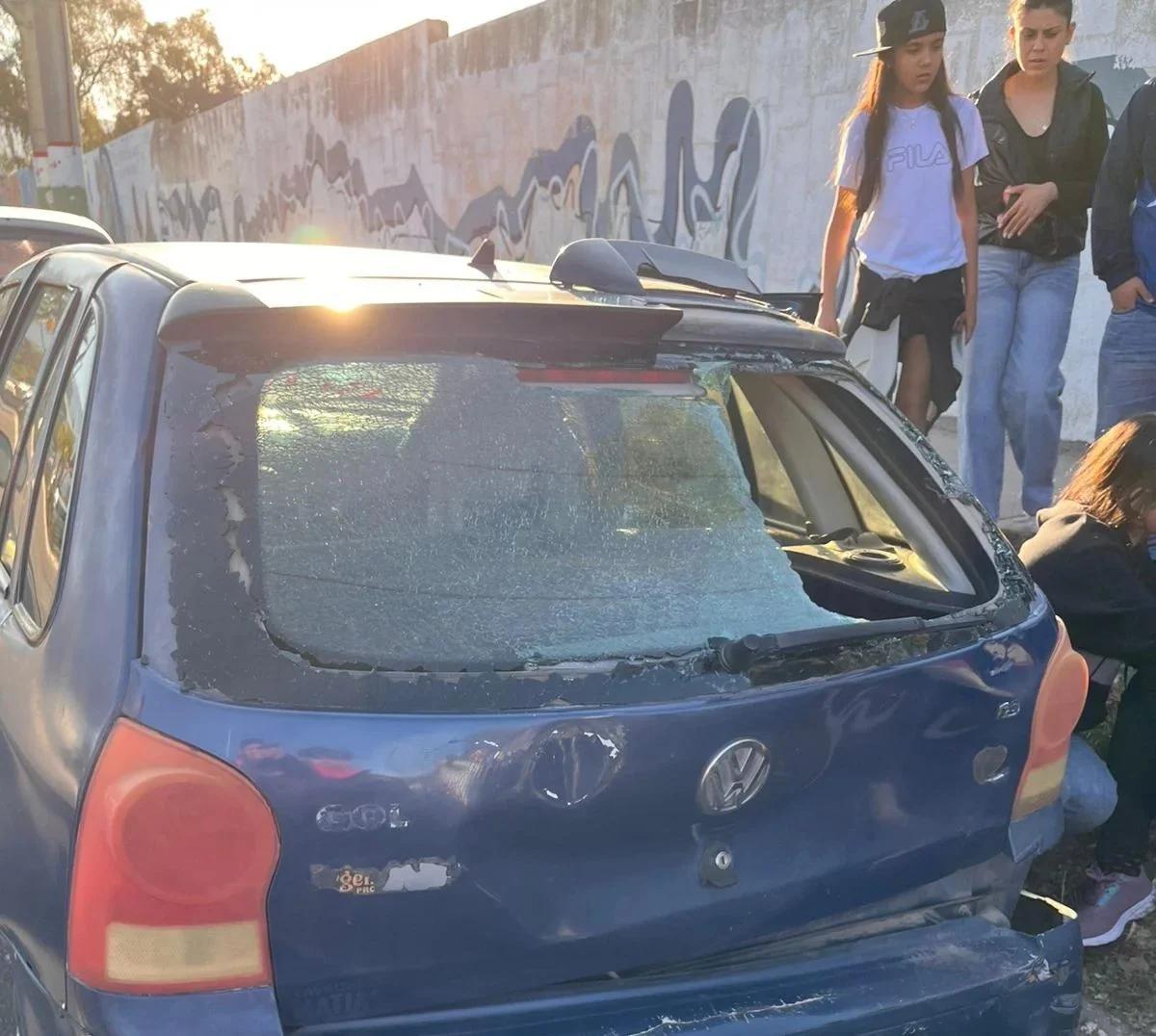 Una maniobra imprudente provocó un choque en cadena frente al Parque de las Juve