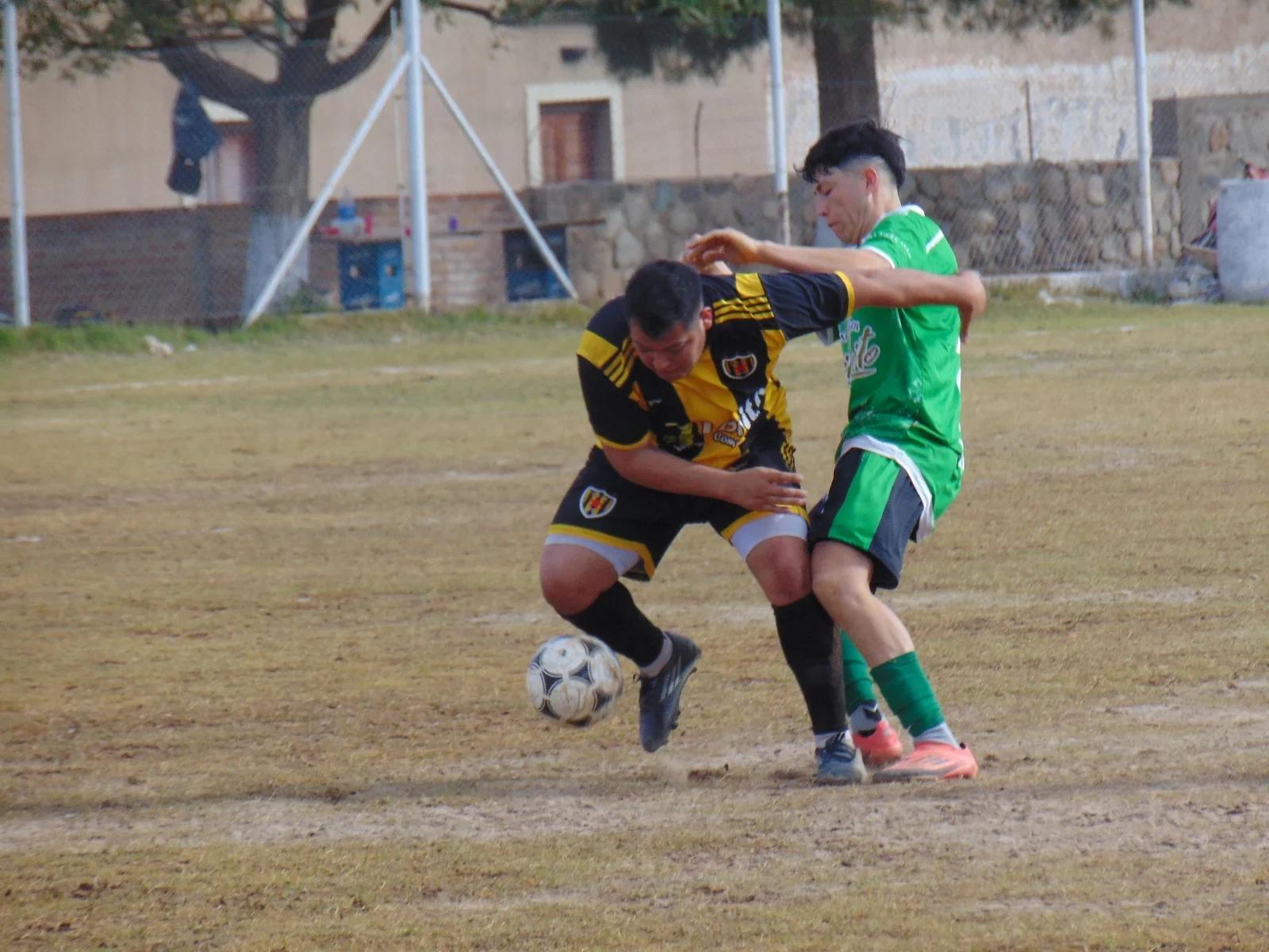 Empate agónico entre Anguinán y Estrella Roja en Chilecito