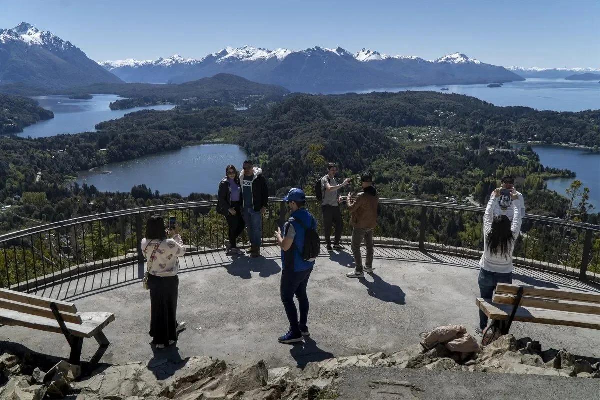 Fin de semana largo: más turistas pero menos gasto en el país
