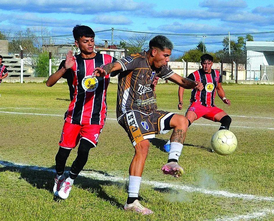 SE REANUDAN LOS OCTAVOS DE FINAL DEL FÚTBOL CAPITALINO