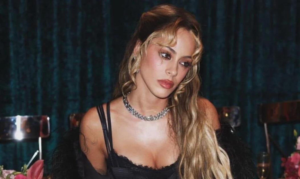 Tini Stoessel se emocionó en pleno show al hablar de su presente