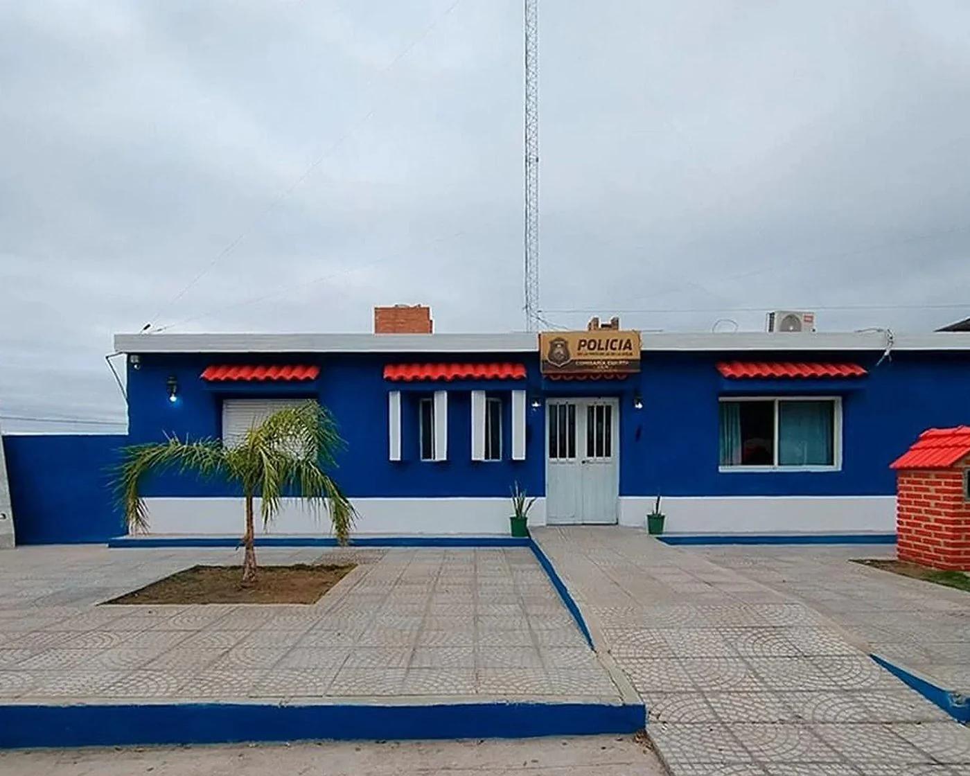 Investigan el hallazgo de una mujer sin vida en una vivienda de Capital