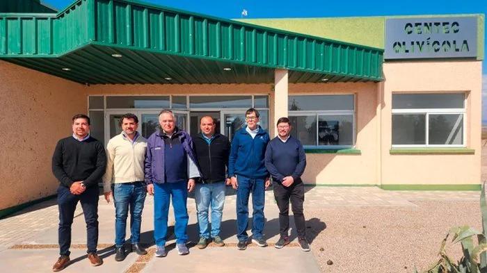 Estudiantes de la UNLaR realizarán prácticas en el Centro Tecnológico de Aimogas