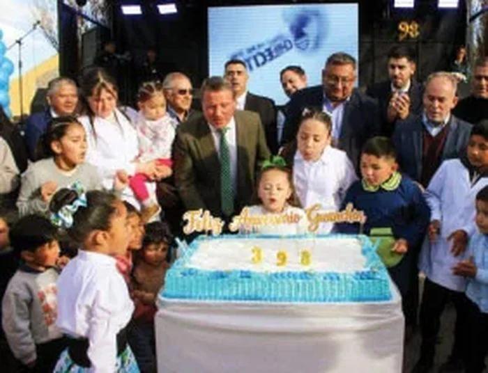 Guanchín celebró su 389° aniversario con entrega de aportes municipales