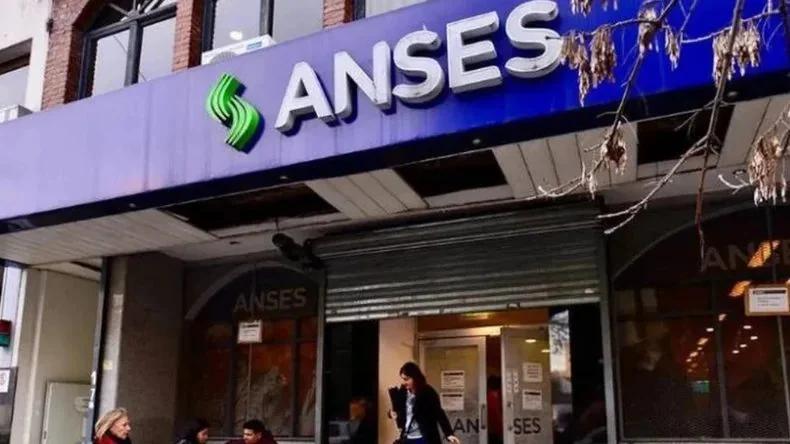 Cambios en la AUH: cómo cobrar el 100% de la asignación