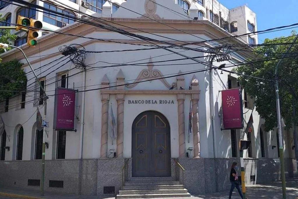 Quintela pedira al Banco Rioja bajar la tasa de refinanciacion al 29%