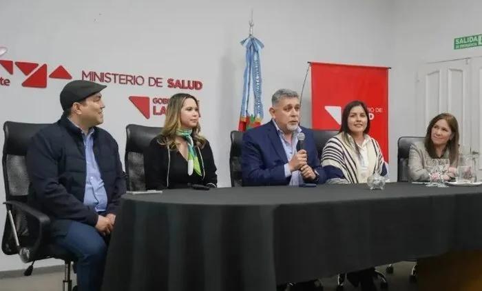 Odontólogos riojanos se capacitaron en nuevas técnicas de estética dental