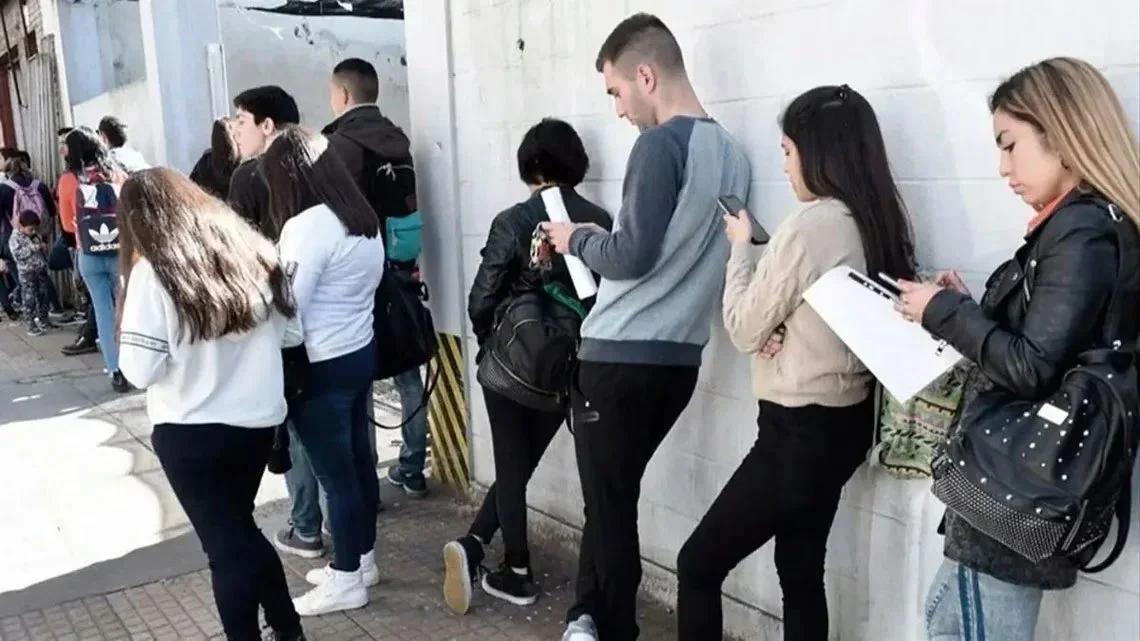 El desempleo subió al 7,9%: los números que preocupan