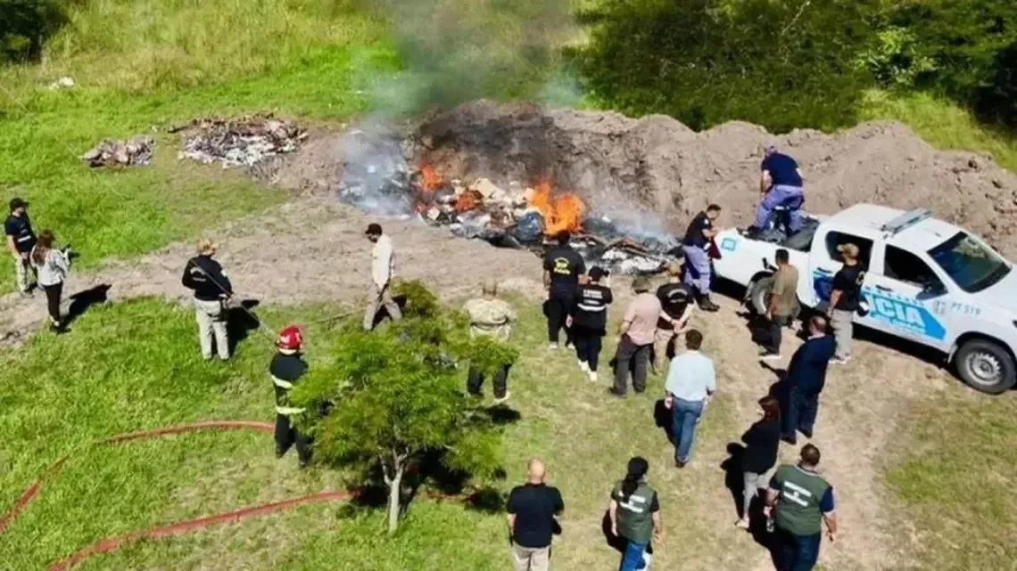 Ocho policías a juicio por el robo de casi 10 kilos de cocaína