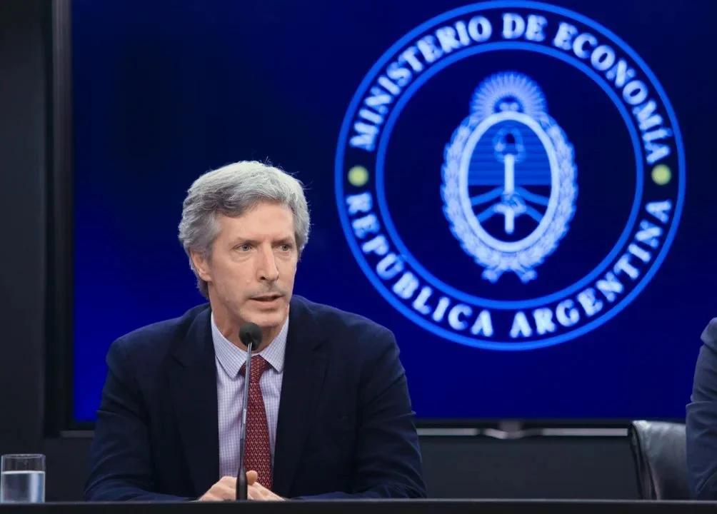 El peronismo exige explicaciones por el traslado de oro al exterior