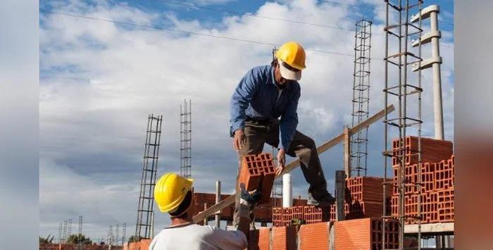 La construcción en crisis: cayó un 4,5% interanual y se profundiza la pérdida de