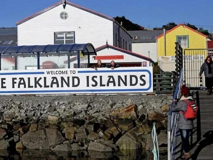 Delegación de las Islas Malvinas busca ruta comercial con Chile
