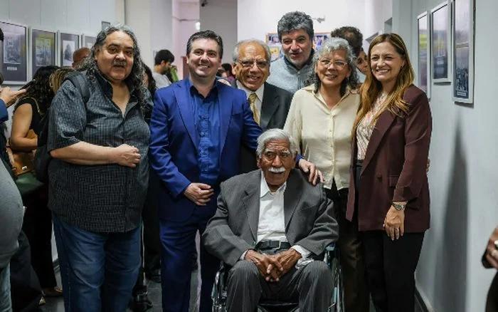 Reconocimiento a la trayectoria del fotógrafo Néstor Cocha en la Legislatura