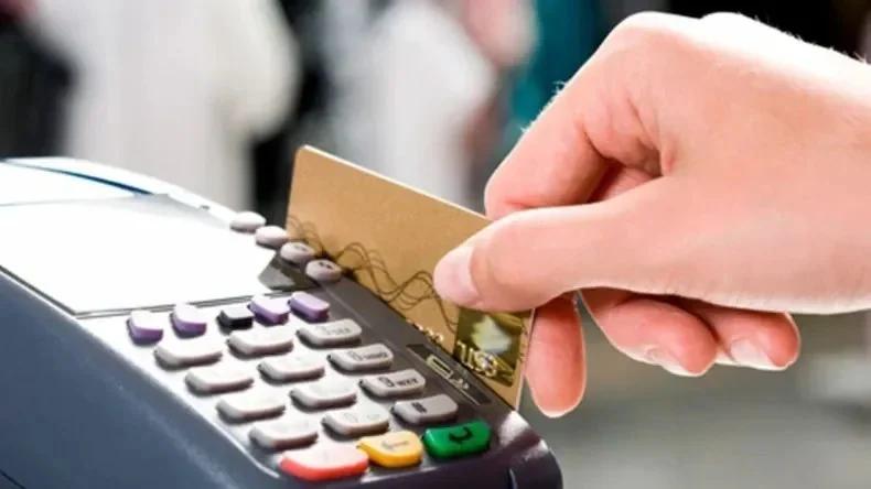 Fuerte caída en el uso de tarjetas de crédito en Argentina