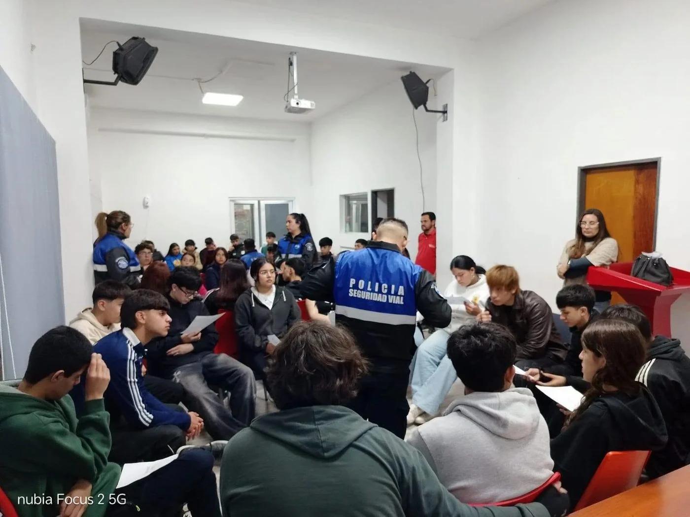 Adolescentes se capacitaron en seguridad vial en La Rioja