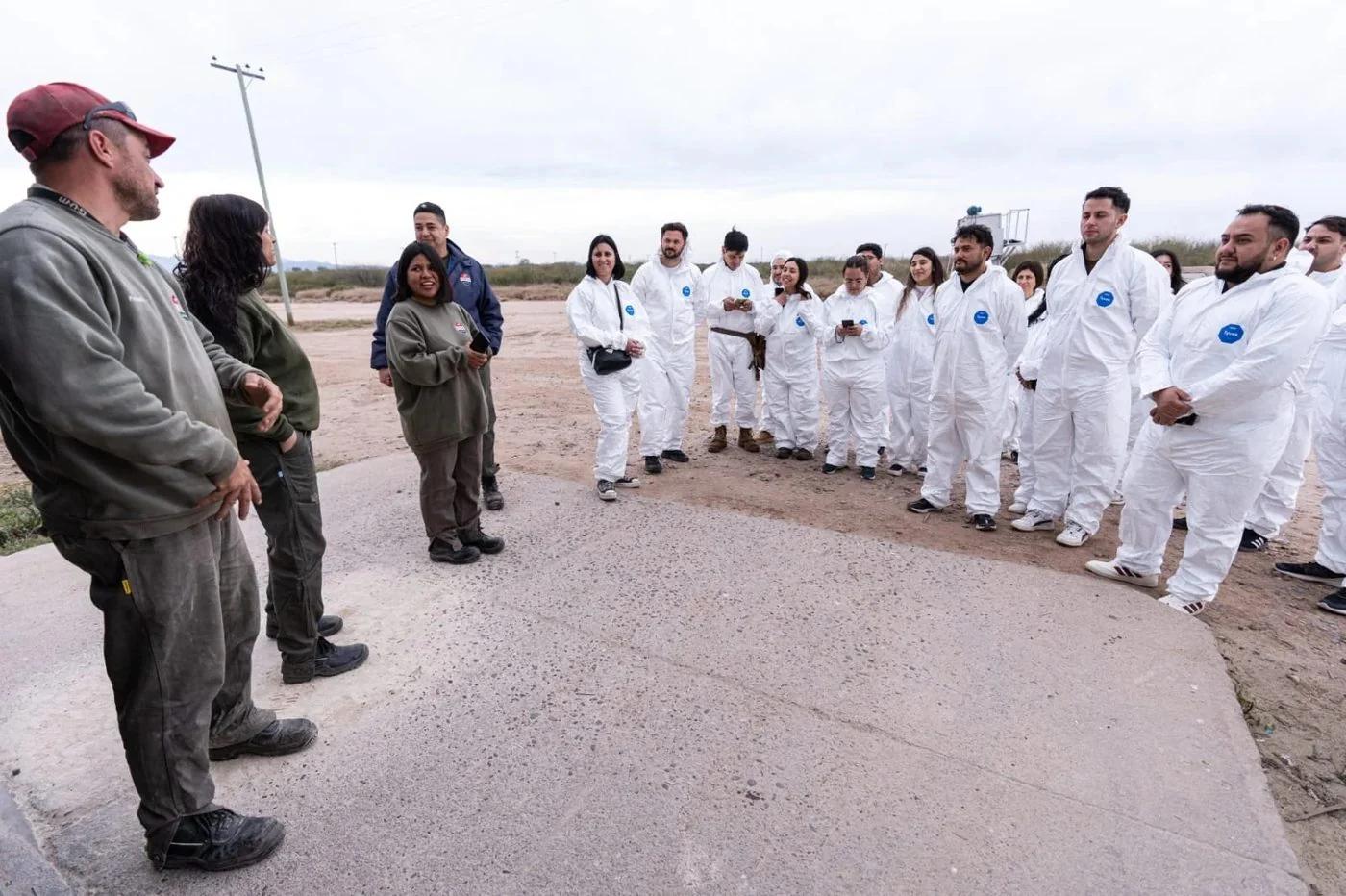 Jóvenes recorrieron el potencial productivo de los Llanos riojanos