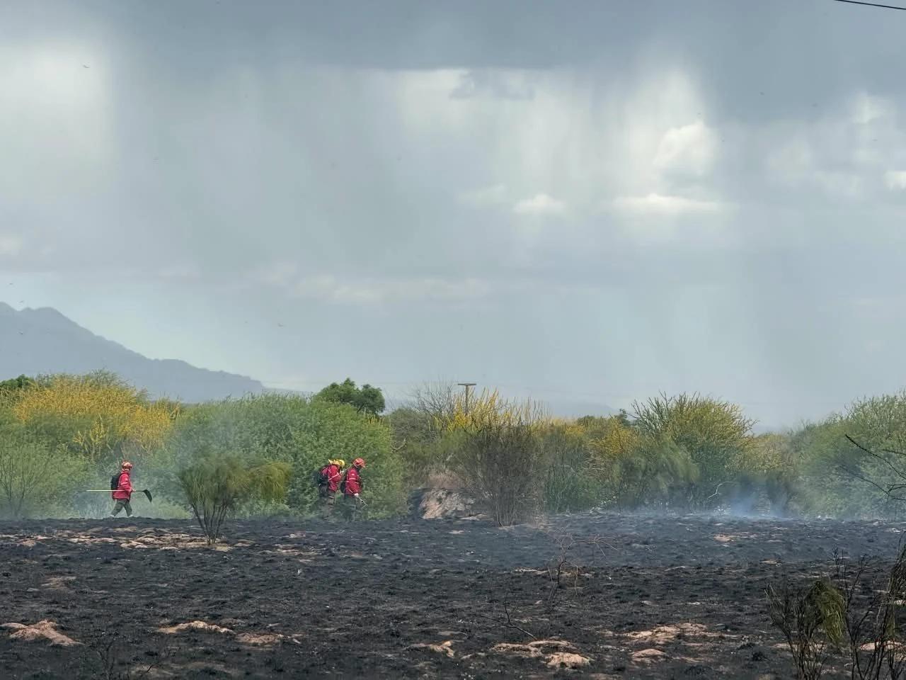 Incendio controlado cerca del aeropuerto de La Rioja
