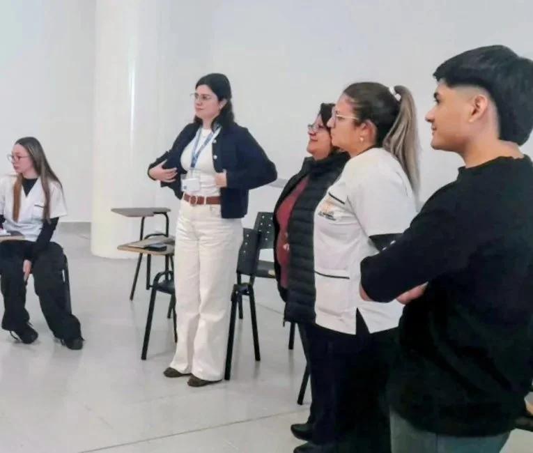 Estudiantes de Enfermería de la UNLaR visitaron el Hospital Carrillo de San Luis