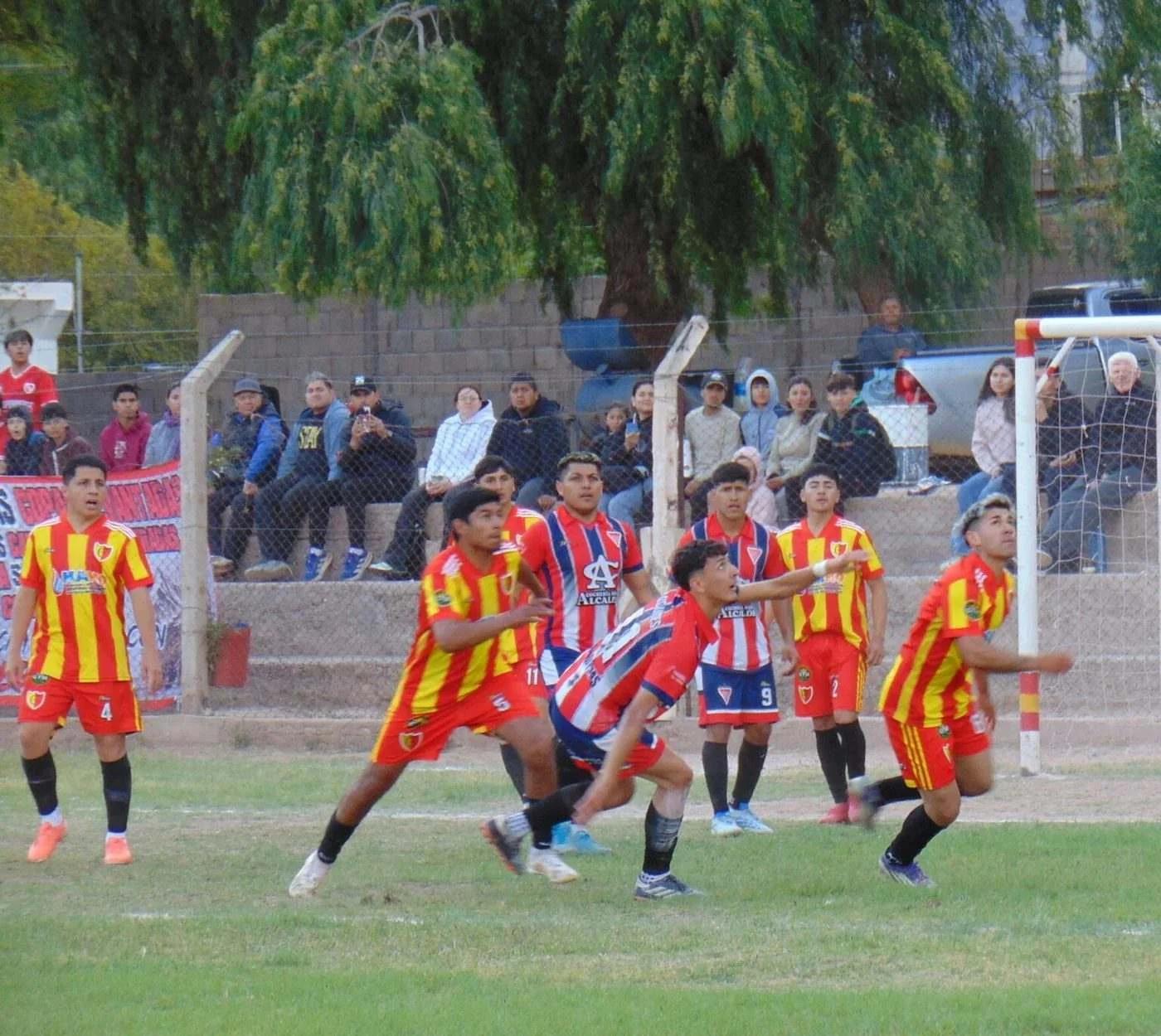 Los Andes y San Buenaventura definen el pase a semifinales en Chilecito