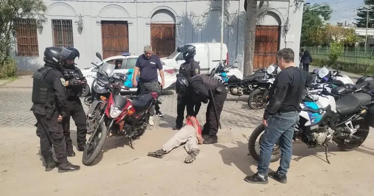 Persecución policial en La Plata terminó con un efectivo atropellado