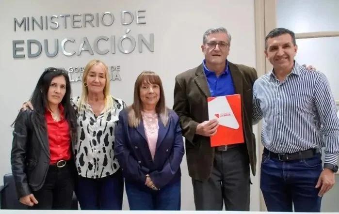 Educación impulsa el cooperativismo en las escuelas riojanas