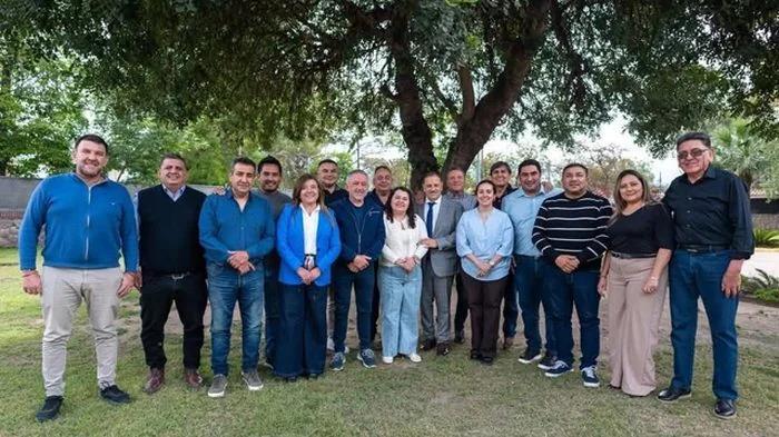 Los 18 intendentes riojanos ratificaron su apoyo a la gestión de Quintela