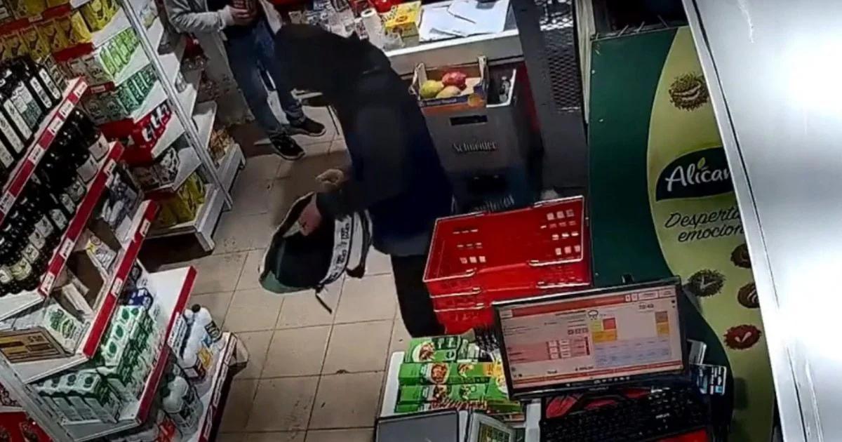 Asalto en un supermercado de Los Hornos