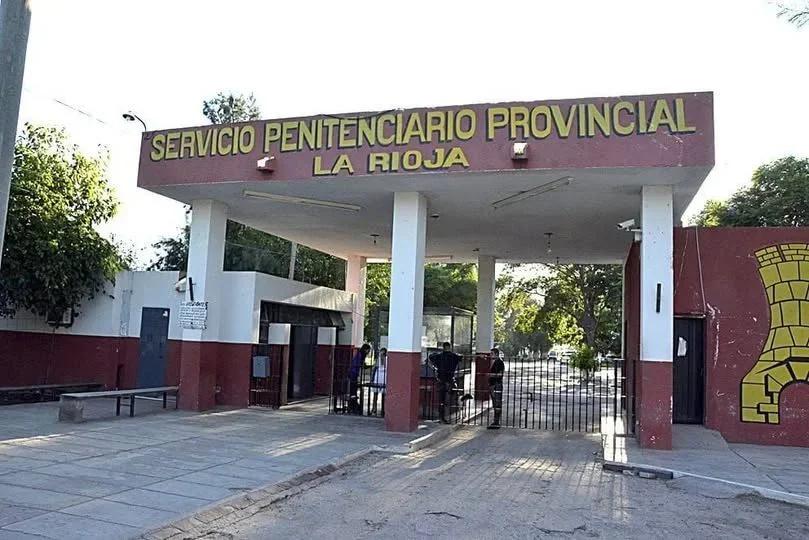 Allanaron el Servicio Penitenciario por presunta venta de drogas