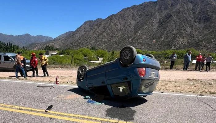Falleció el joven que volcó en la Ruta 75 en Sanagasta