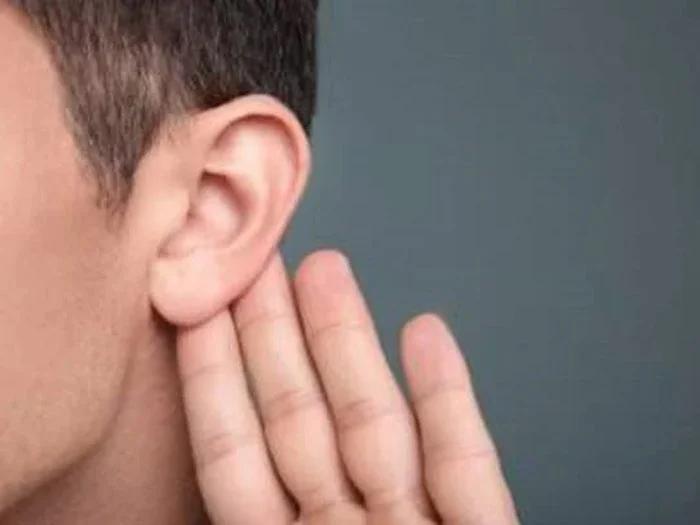 Cómo la pérdida de audición afecta la salud mental