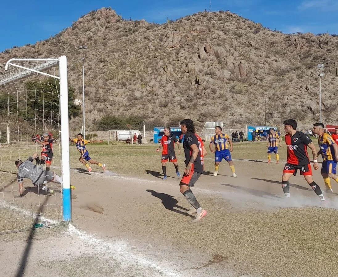 Se definieron los cruces de cuartos de final de la Liguilla chileciteña