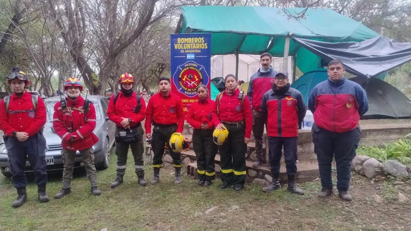 Bomberos riojanos realizaron un rescate en montaña a 2.600 metros de altura