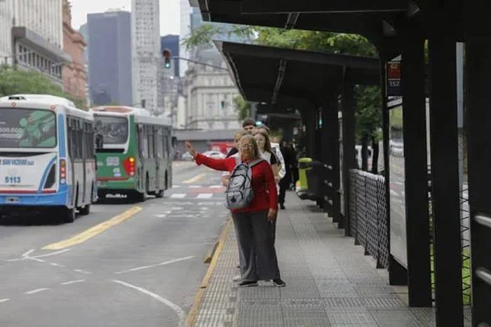 Falleció un peatón tras ser atropellado por un colectivo en Recoleta