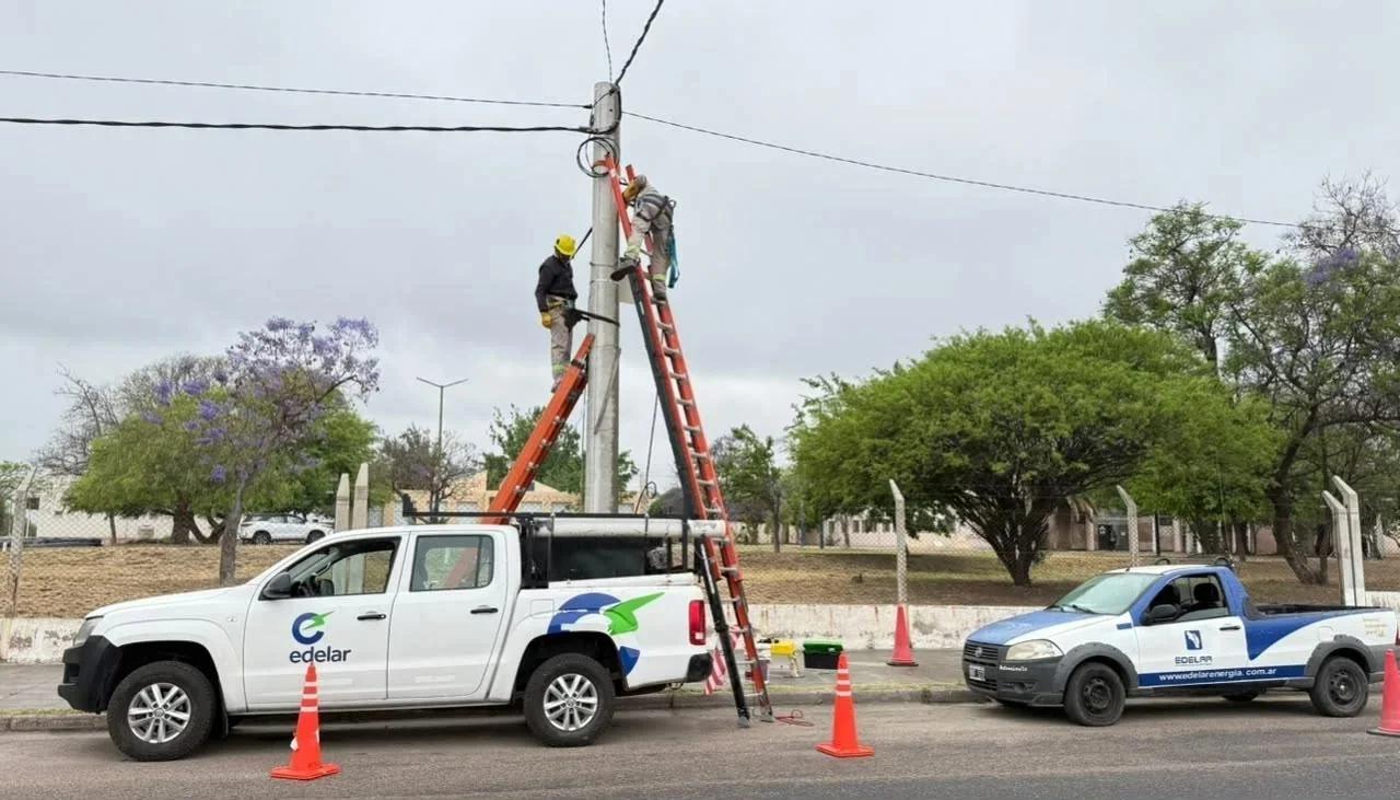 Cortes de luz programados en Arauco, Castro Barros y San Blas de los Sauces
