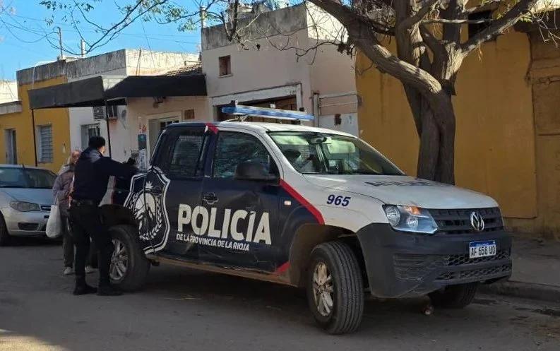Detienen a un hombre por violencia de género y hallan plantas de marihuana