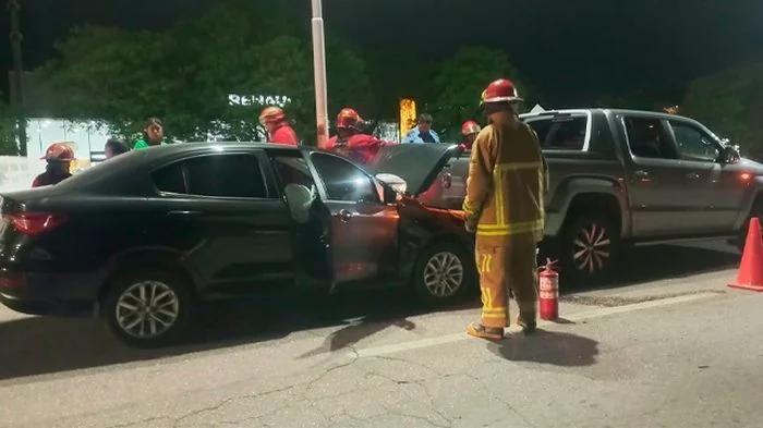 Choque en Circunvalación dejó un hombre hospitalizado